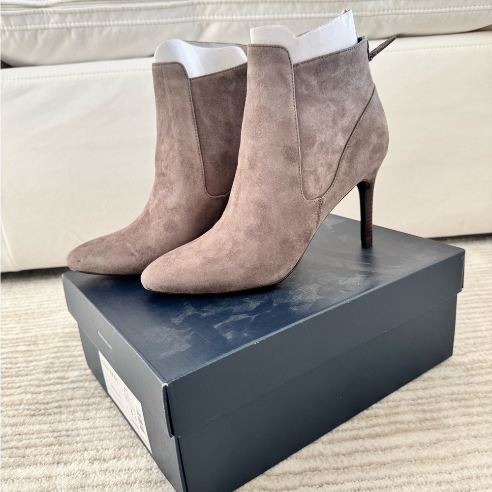 Cole Haan Narelle Almond Toe Taupe Suede Ankle Boots Booties size 8 stormcloud